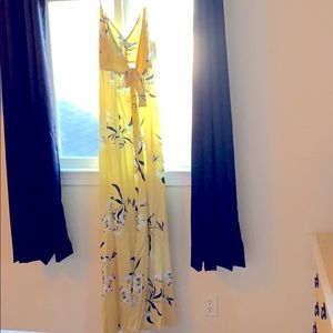 A beautiful Amanda Uprichard gown.